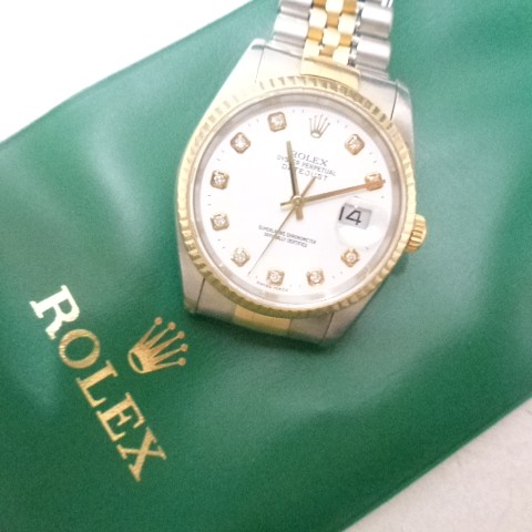 ロレックスのお買取りです。時計の高く売るなら、おたからやJR伊丹店にお任せください。サムネイル