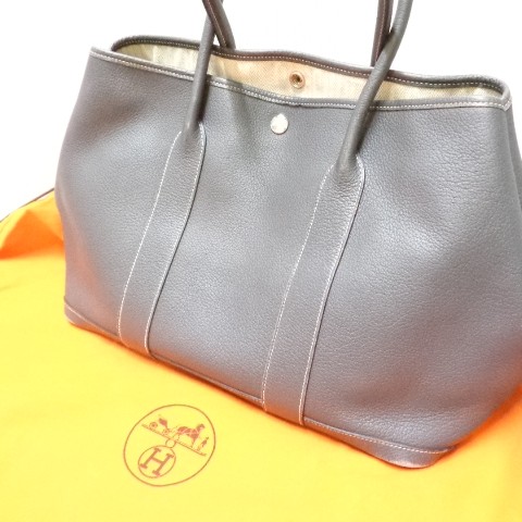 エルメスのバッグのお買取りです。ブランド品も、おたからやJR伊丹店にお任せください。サムネイル