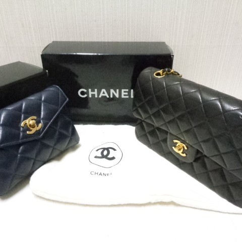 シャネルのバッグのお買取りです。おたからやJR伊丹店では古いモデルでも高価にてお買取りします！サムネイル